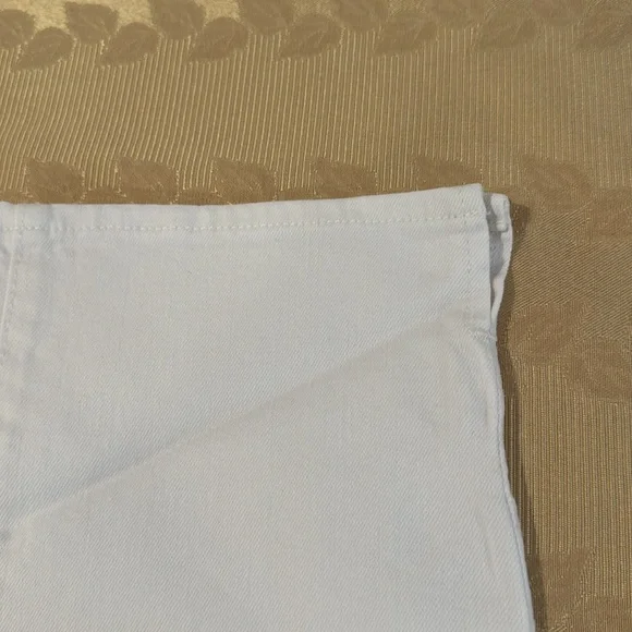 Curves 360 by NYDJ Slim Ankle Jeans. Size 8 short - Picture 9 of 13